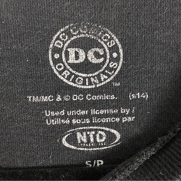 DC Comics Batman Graphic Tee Sz Small Black Cotton - Picture 4 of 8